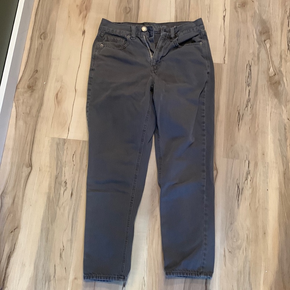 American Eagle Mom Jeans